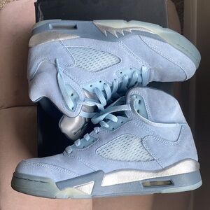 Nike air Jordan 5 Retro bluebird - size 8.5 - womens - Blue